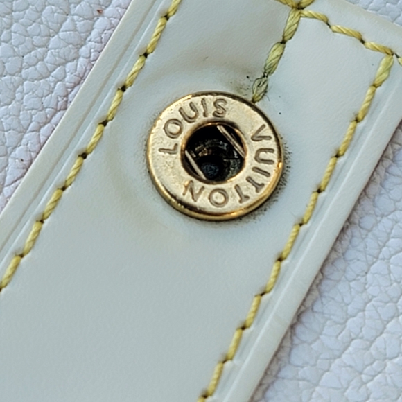 LOUIS VUITTON Continental Cream Wallet - Picture 7 of 16
